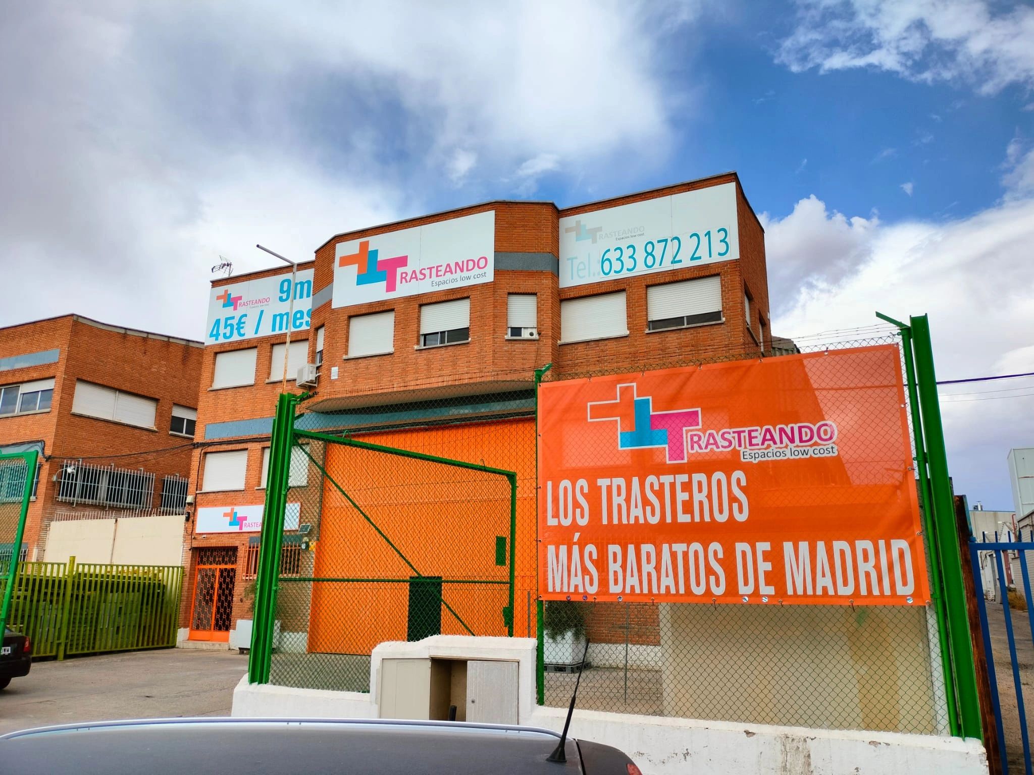 Acceso a trasteros TRASTEANDO